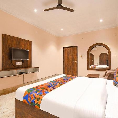 אגרה Hotel Whitehouse Ac Family Room מראה חיצוני תמונה