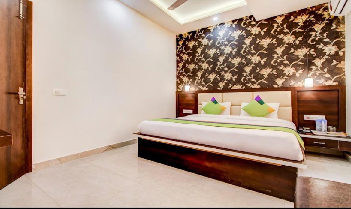 אגרה Hotel Whitehouse Ac Family Room מראה חיצוני תמונה