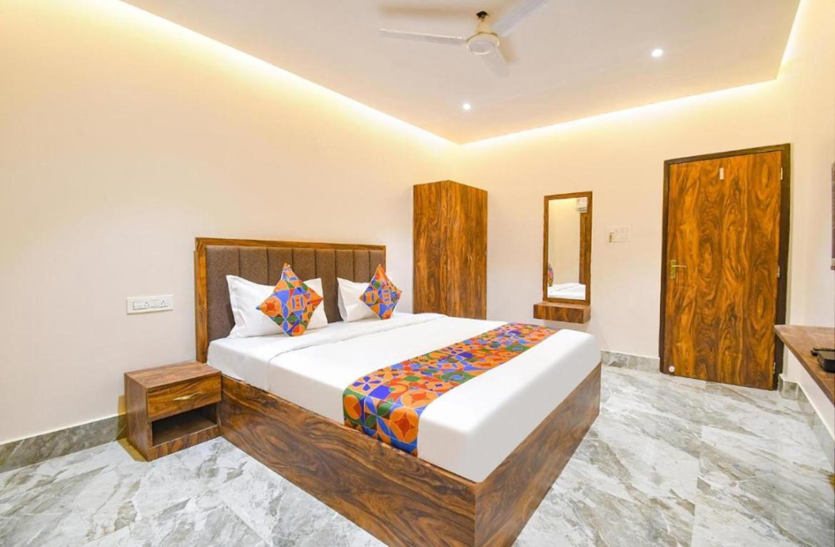 אגרה Hotel Whitehouse Ac Family Room מראה חיצוני תמונה